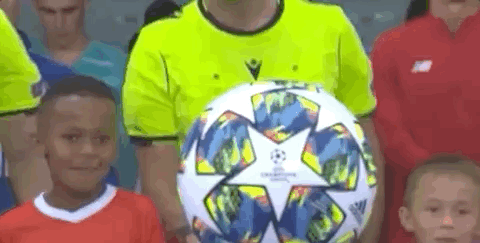 英超第10轮比赛，桑德兰主场1-1战平埃弗顿。（英超第10轮：桑德兰主场与埃弗顿1-1握手言和）