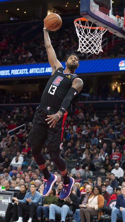 相差7.2公里，曼城全队跑动119公里，皇马跑动111.8公里（曼城全队跑动119公里领先皇马111.8公里，差距7.2公里）