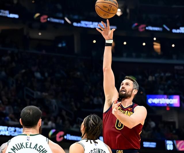 体育冬奥时刻：冰壶国家队选拔赛 竞争氛围激烈