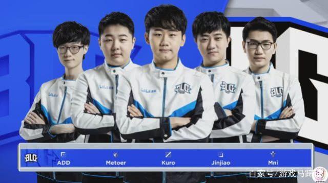 大瓜！曝中国男足球员出轨女足球员.